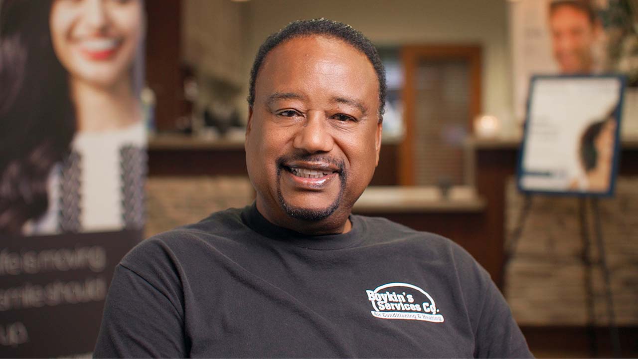 Greater Orlando, FL dental implant dentists patient